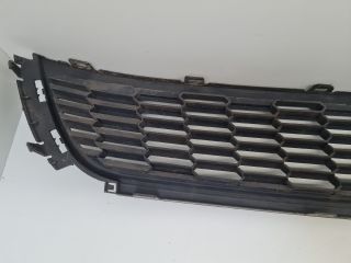 bontott VW POLO V Első Lökhárító Alsó Középső Díszrács