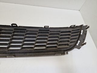 bontott VW POLO V Első Lökhárító Alsó Középső Díszrács