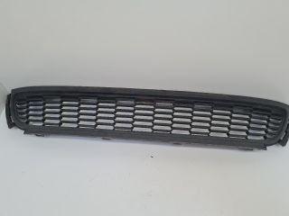 bontott VW POLO V Első Lökhárító Alsó Középső Díszrács