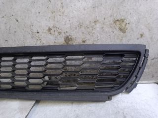 bontott VW POLO V Első Lökhárító Alsó Középső Díszrács