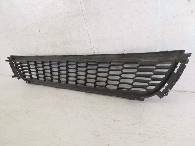 bontott VW POLO V Első Lökhárító Alsó Középső Díszrács