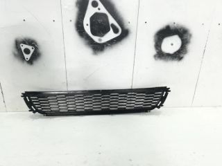 bontott VW POLO V Első Lökhárító Alsó Középső Díszrács