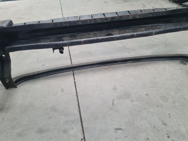 bontott VW POLO V Első Lökhárító Merevítő (Fém)