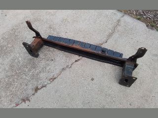 bontott VW POLO V Első Lökhárító Merevítő (Fém)