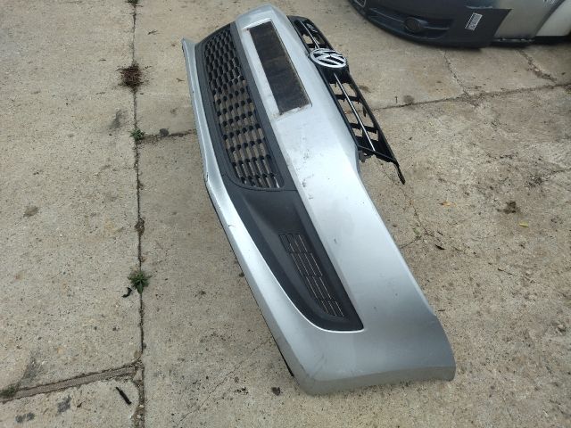 bontott VW POLO V Első Lökhárító (Részeivel)