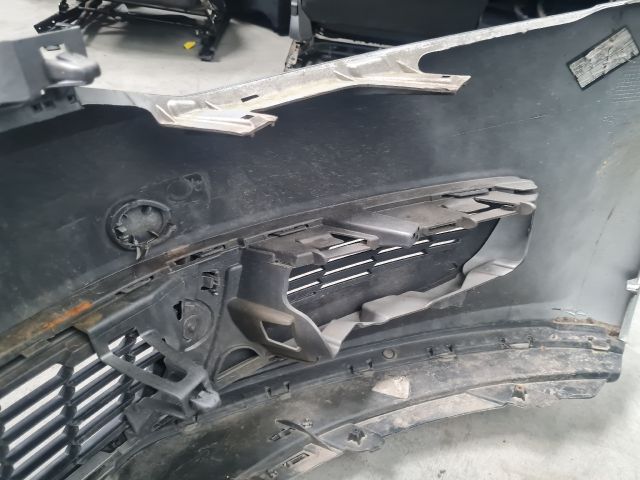 bontott VW POLO V Első Lökhárító (Részeivel)