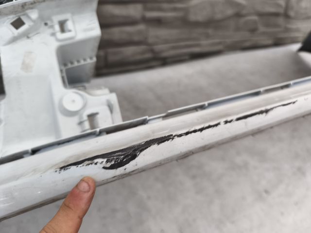 bontott VW POLO V Első Lökhárító (Üresen)