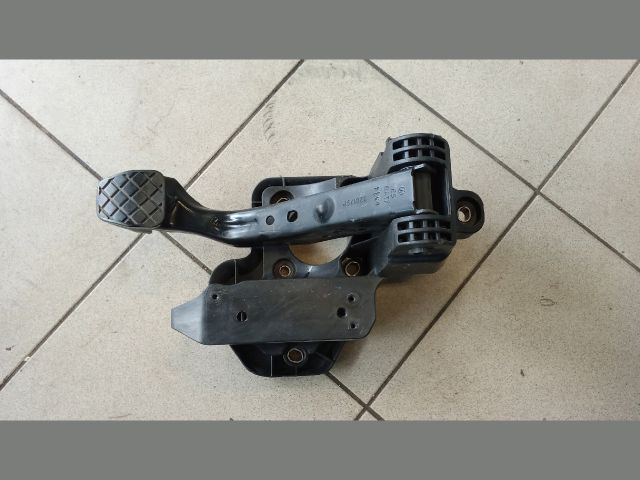 bontott VW POLO V Fékpedál