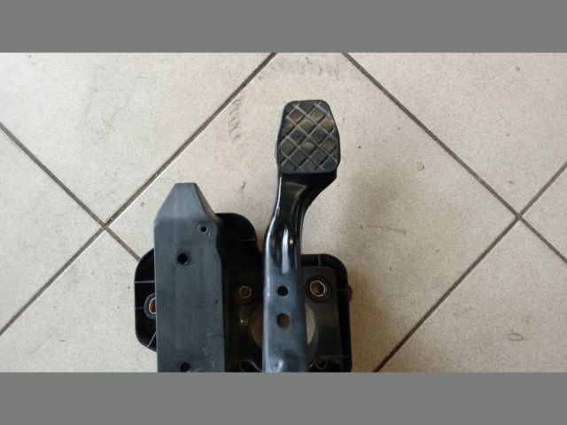 bontott VW POLO V Fékpedál