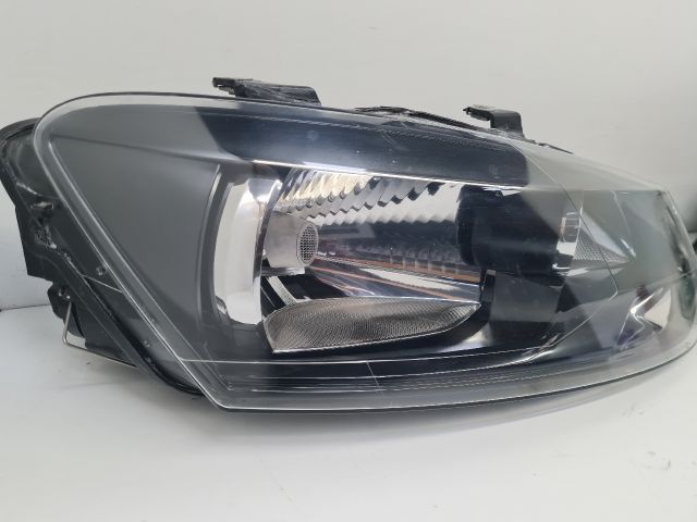 bontott VW POLO V Fényszóró Pár