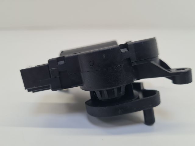 bontott VW POLO V Fűtés Állító Motor