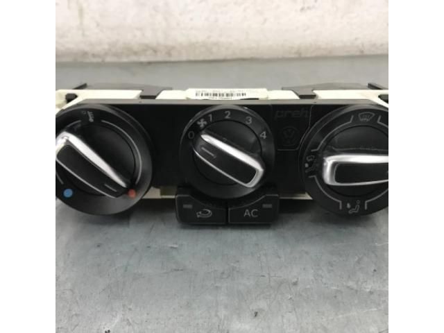 bontott VW POLO V Fűtéskapcsoló (digit klímás)