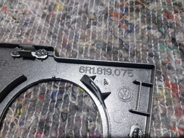 bontott VW POLO V Fűtéskapcsoló Keret