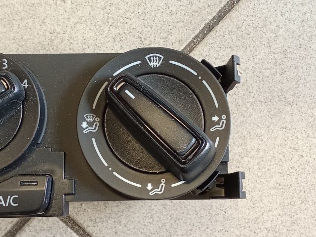 bontott VW POLO V Fűtéskapcsoló (manuális klímás)