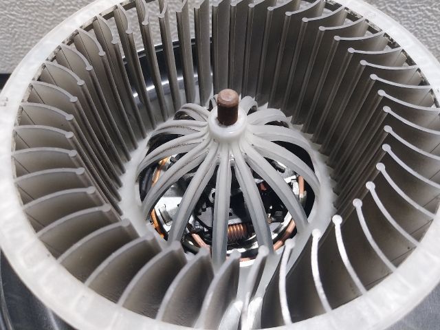 bontott VW POLO V Fűtőmotor (Klímás)