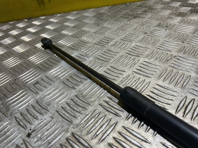 bontott VW POLO V Gázrugós Kitámasztó Teleszkóp Csomagtérajtó Bal