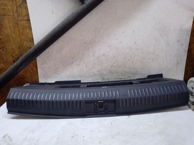 bontott VW POLO V Hátfal Burkolat