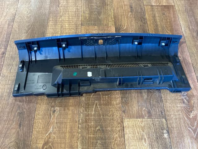 bontott VW POLO V Hátfal Burkolat