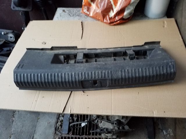 bontott VW POLO V Hátfal Burkolat