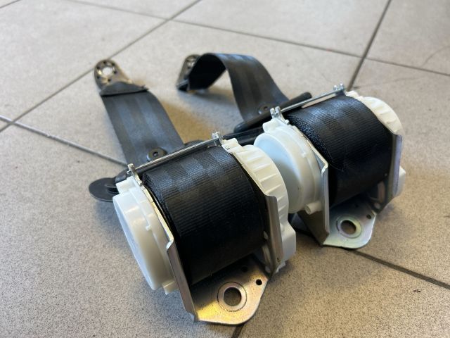 bontott VW POLO V Hátsó Biztonsági Öv Szett