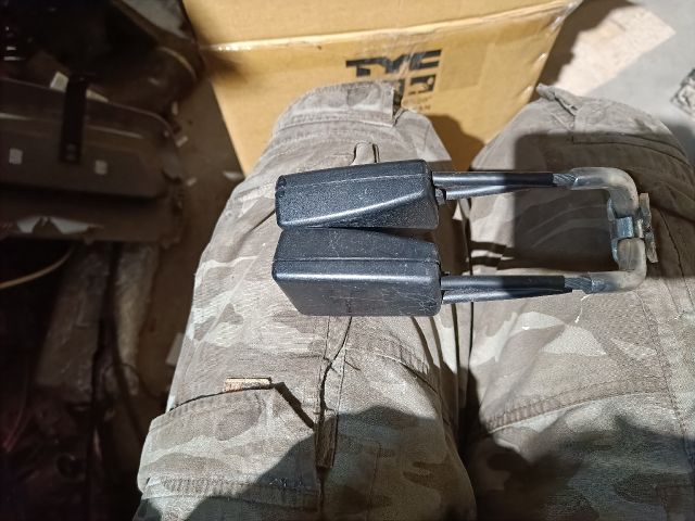 bontott VW POLO V Hátsó középső Biztonsági Öv Csat