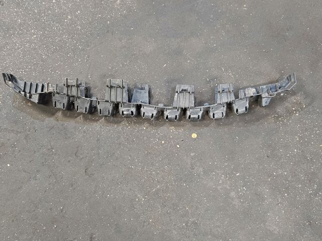 bontott VW POLO V Hátsó középső Lökhárító Tartó (Műanyag)