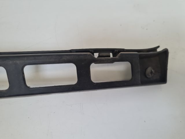 bontott VW POLO V Hátsó középső Lökhárító Tartó (Műanyag)