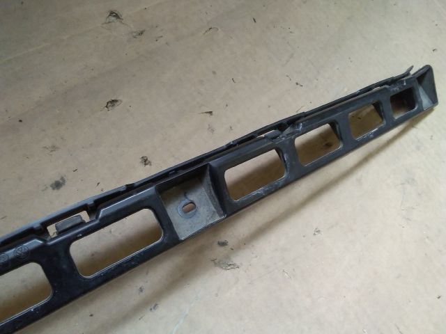 bontott VW POLO V Hátsó középső Lökhárító Tartó (Műanyag)