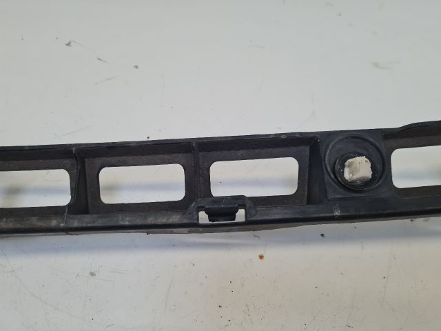 bontott VW POLO V Hátsó középső Lökhárító Tartó (Műanyag)