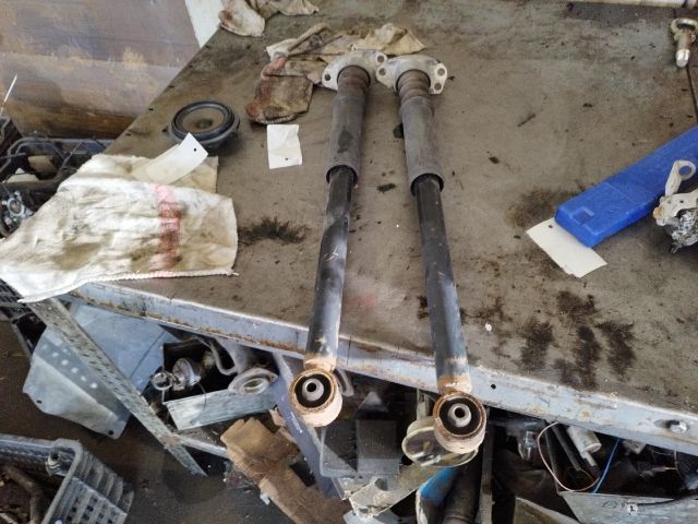 bontott VW POLO V Hátsó Lengéscsillapító Pár