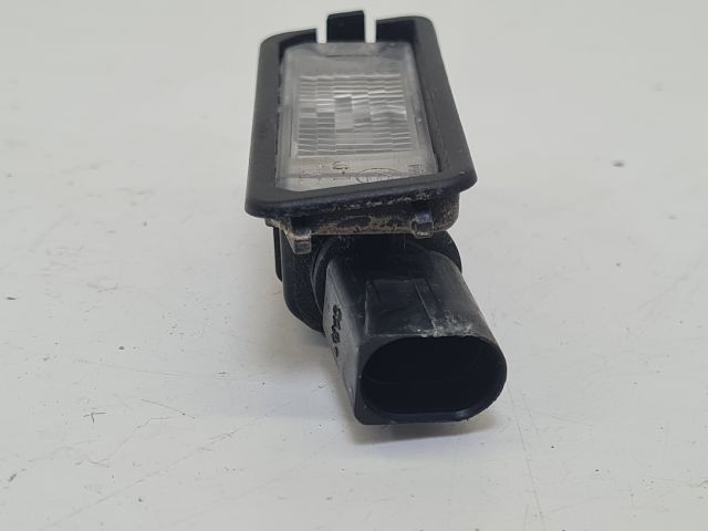 bontott VW POLO V Hátsó Rendszámtábla Világítás