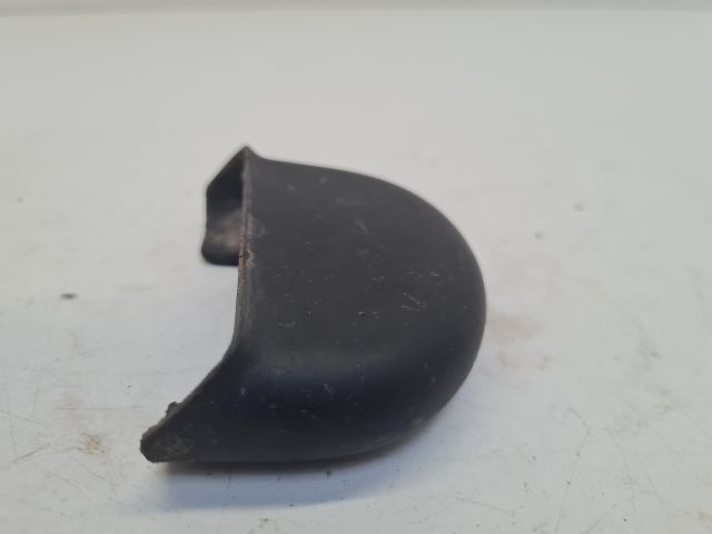 bontott VW POLO V Hátsó Vonószem Burkolat