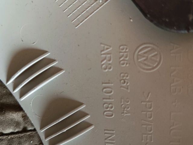 bontott VW POLO V Jobb A Oszlop Hangszóró Burkolat