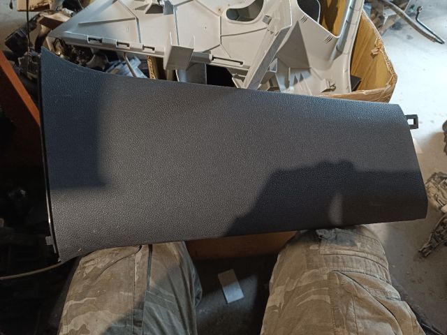 bontott VW POLO V Jobb B Oszlop Díszléc