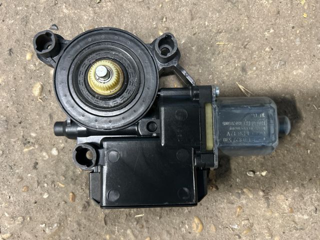 bontott VW POLO V Jobb első Ablakemelő Motor