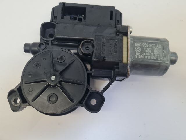 bontott VW POLO V Jobb első Ablakemelő Motor