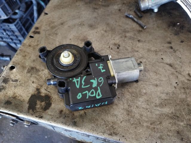 bontott VW POLO V Jobb első Ablakemelő Motor