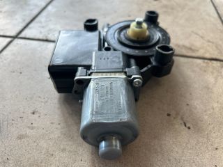bontott VW POLO V Jobb első Ablakemelő Motor