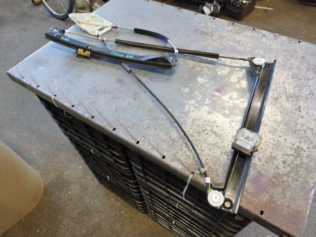 bontott VW POLO V Jobb első Ablakemelő Szerkezet (Elektromos)