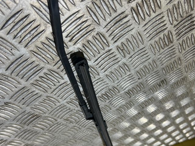 bontott VW POLO V Jobb első Ablaktörlő Kar