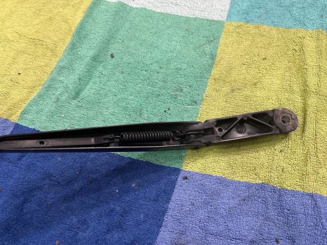 bontott VW POLO V Jobb első Ablaktörlő Kar