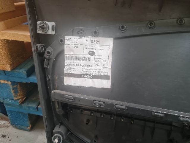 bontott VW POLO V Jobb első Ajtó Kárpit