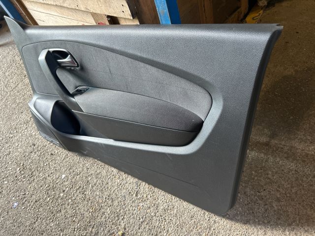 bontott VW POLO V Jobb első Ajtó Kárpit