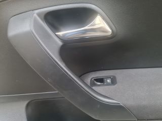 bontott VW POLO V Jobb első Ajtó Kárpit