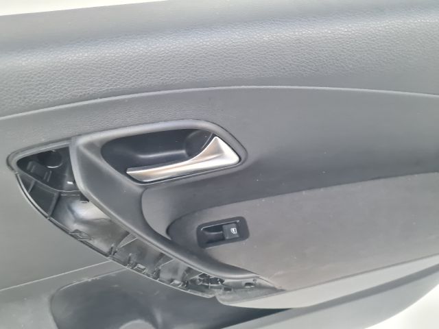 bontott VW POLO V Jobb első Ajtó Kárpit