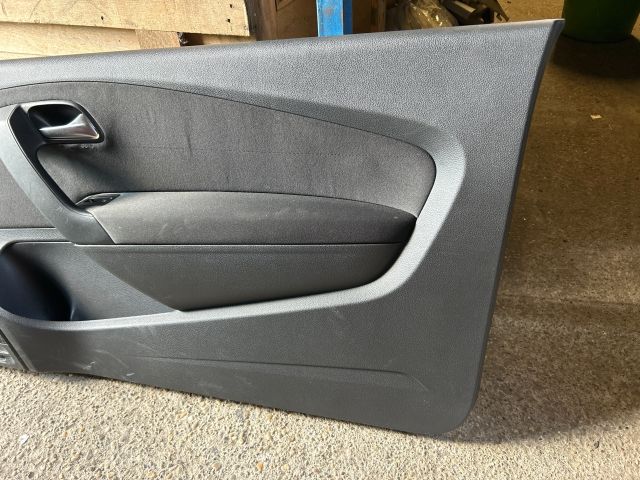 bontott VW POLO V Jobb első Ajtó Kárpit