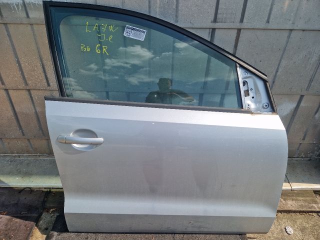 bontott VW POLO V Jobb első Ajtó (Részeivel)