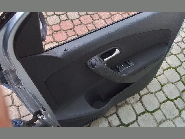 bontott VW POLO V Jobb első Ajtó (Részeivel)