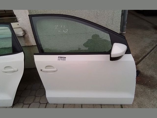bontott VW POLO V Jobb első Ajtó (Részeivel)