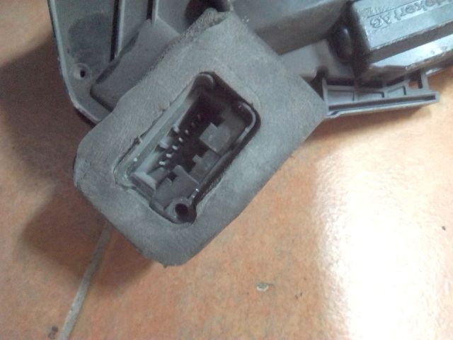 bontott VW POLO V Jobb első Ajtózár